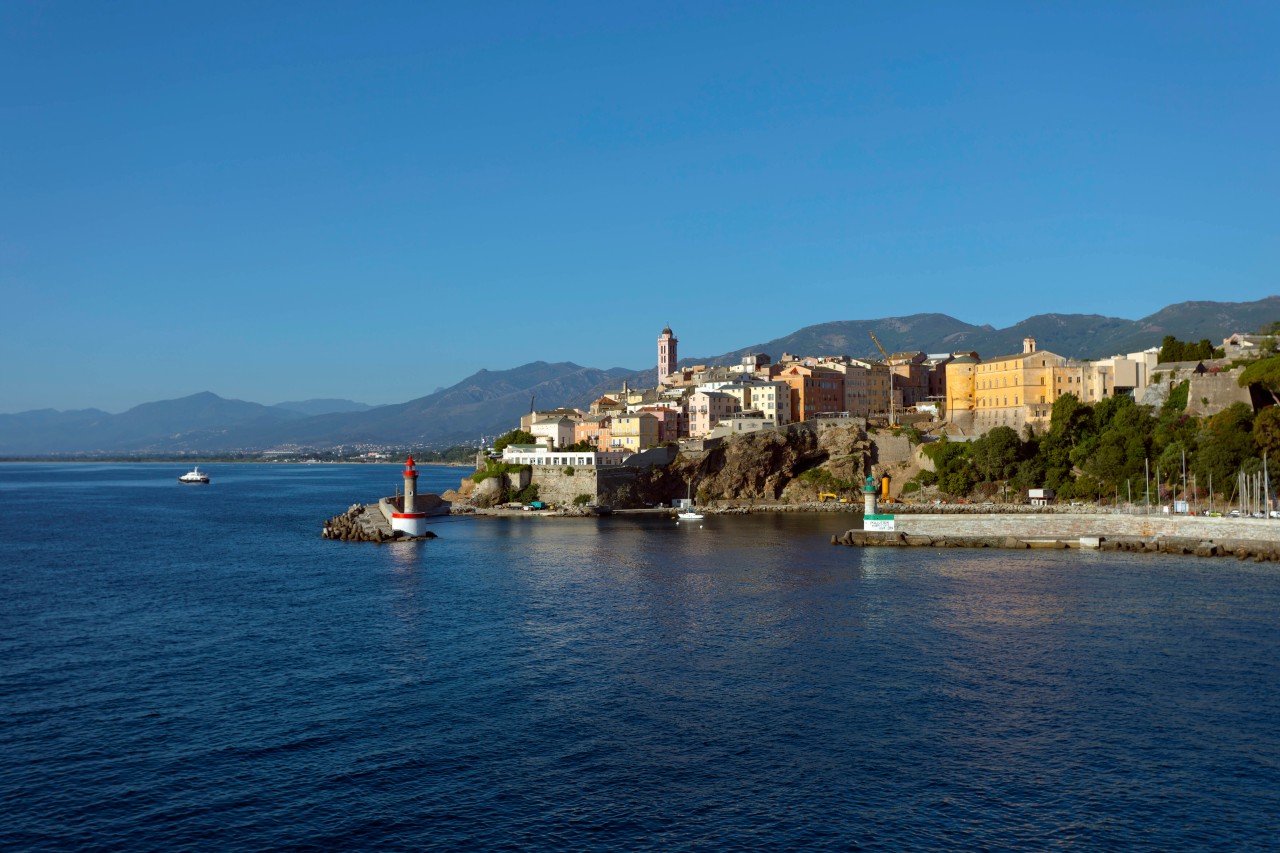 Für Korsika gelten ab Sonntag die gleichen Lockerungen bei der Einreise nach Deutschland wie für Italien. (Symbolbild) 