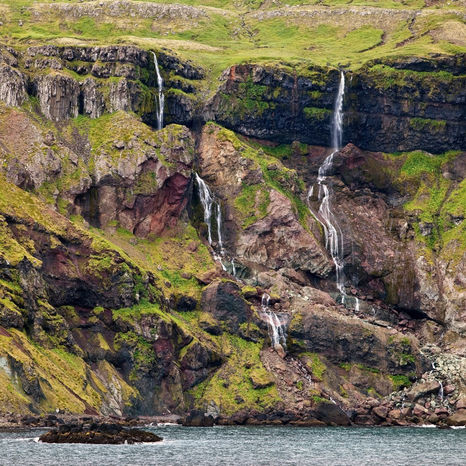 Auf solche Bilder wie hier aus Island hatten die Urlauber gehofft. Die Insel gesehen haben sie jedoch nie.