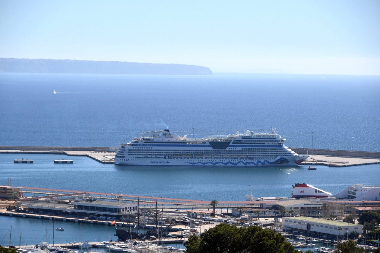 Kreuzfahrt-Schiffe sorgen auf Mallorca für Diskussionen. (Symbolbild)