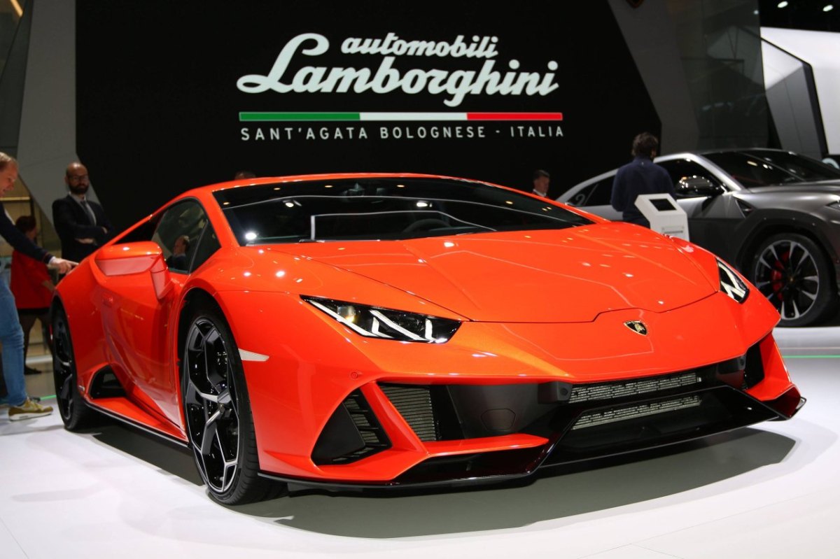 Lamborghini Huracan.jpg