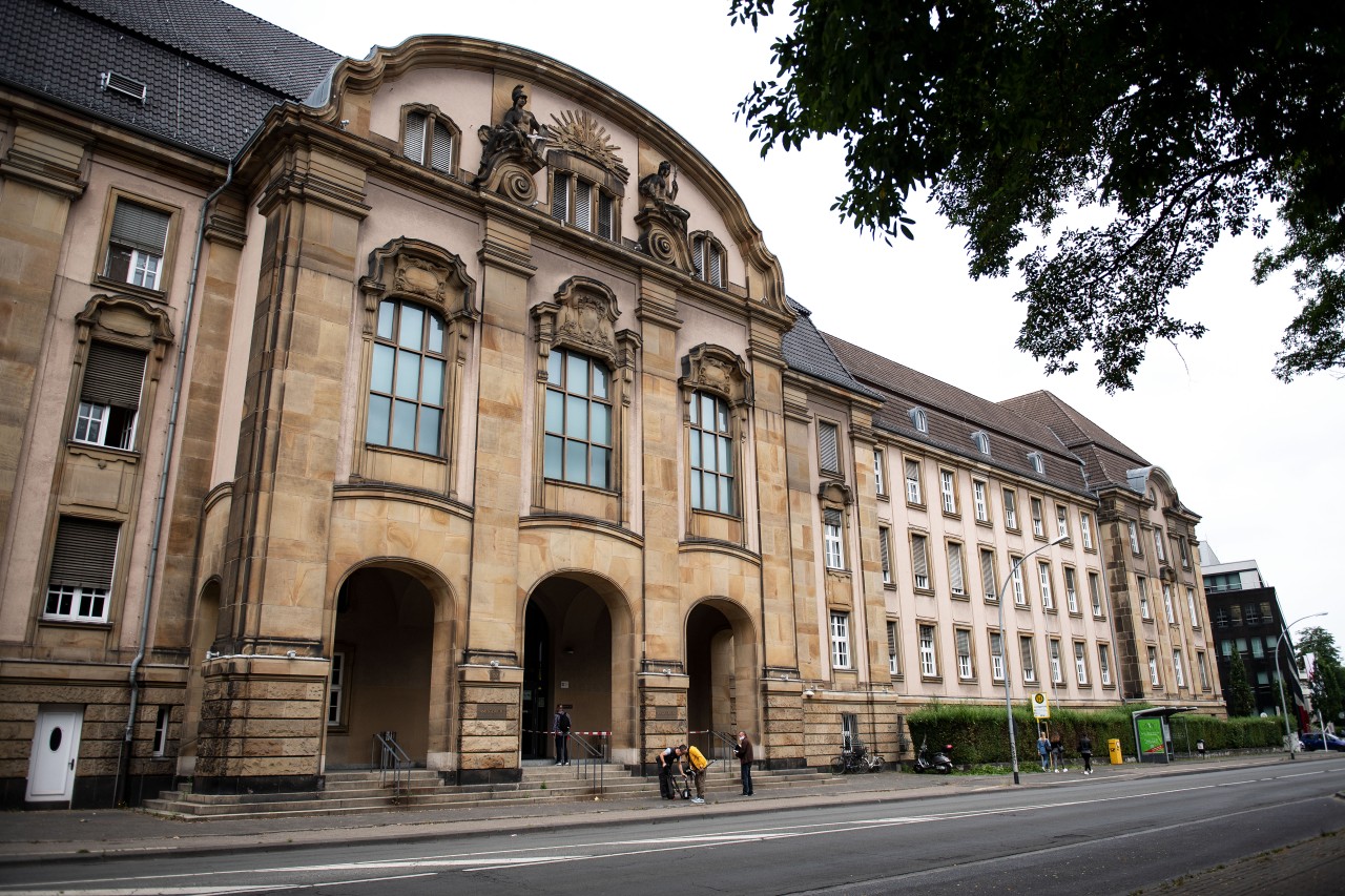 Am Landgericht Mönchengladbach wurde der Mann zu acht Jahren Haft verurteilt.
