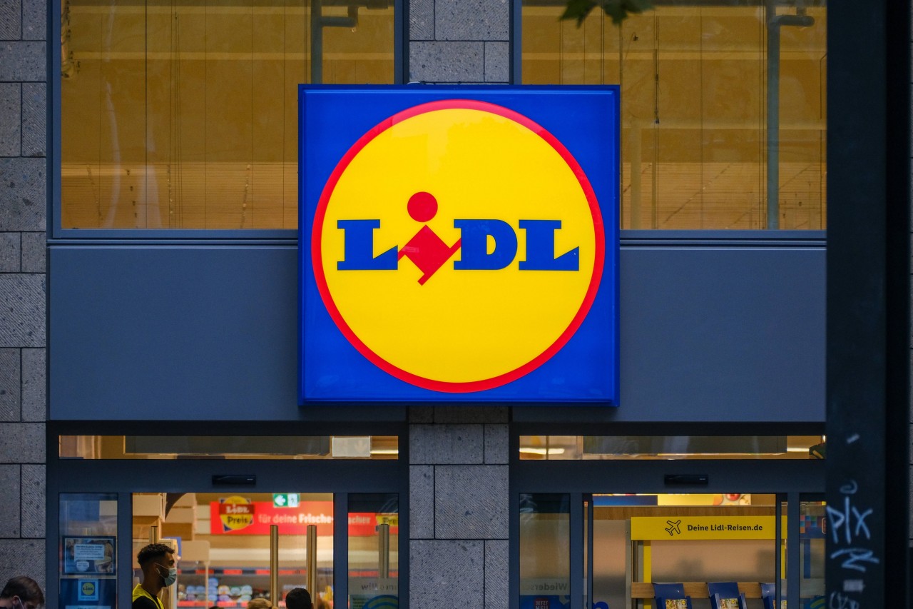 Lidl gehört zu den beliebtesten Händlern Deutschlands. Das nutzen Kriminelle schamlos aus. (Symbolfoto)