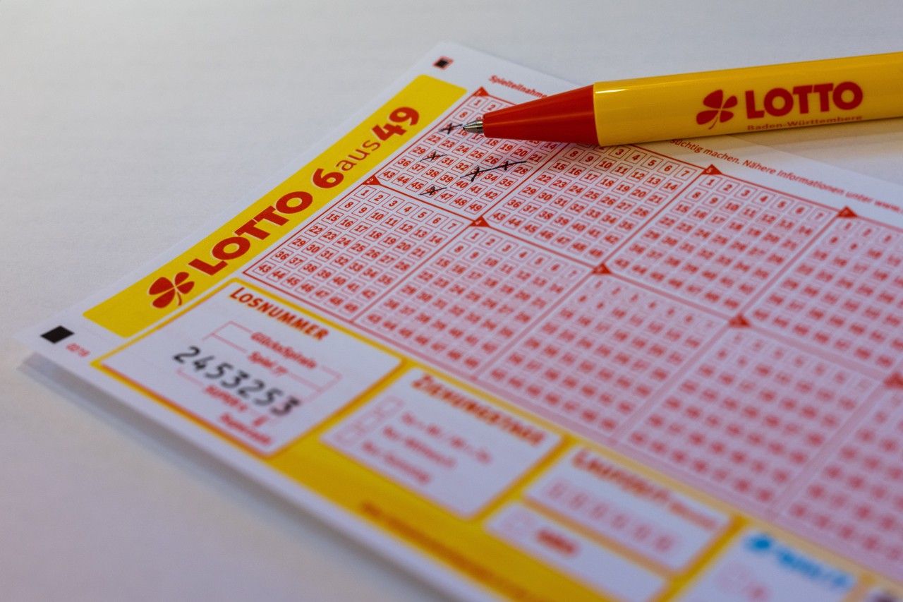 Lotto sucht nach Gewinner von 100.000-Eurojackpot. (Symbolbild)
