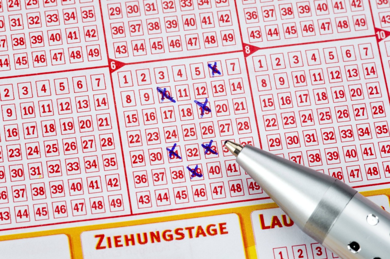 Lotto: DAS passiert wenn der Jackpot geknackt wird. (Symbolbild)