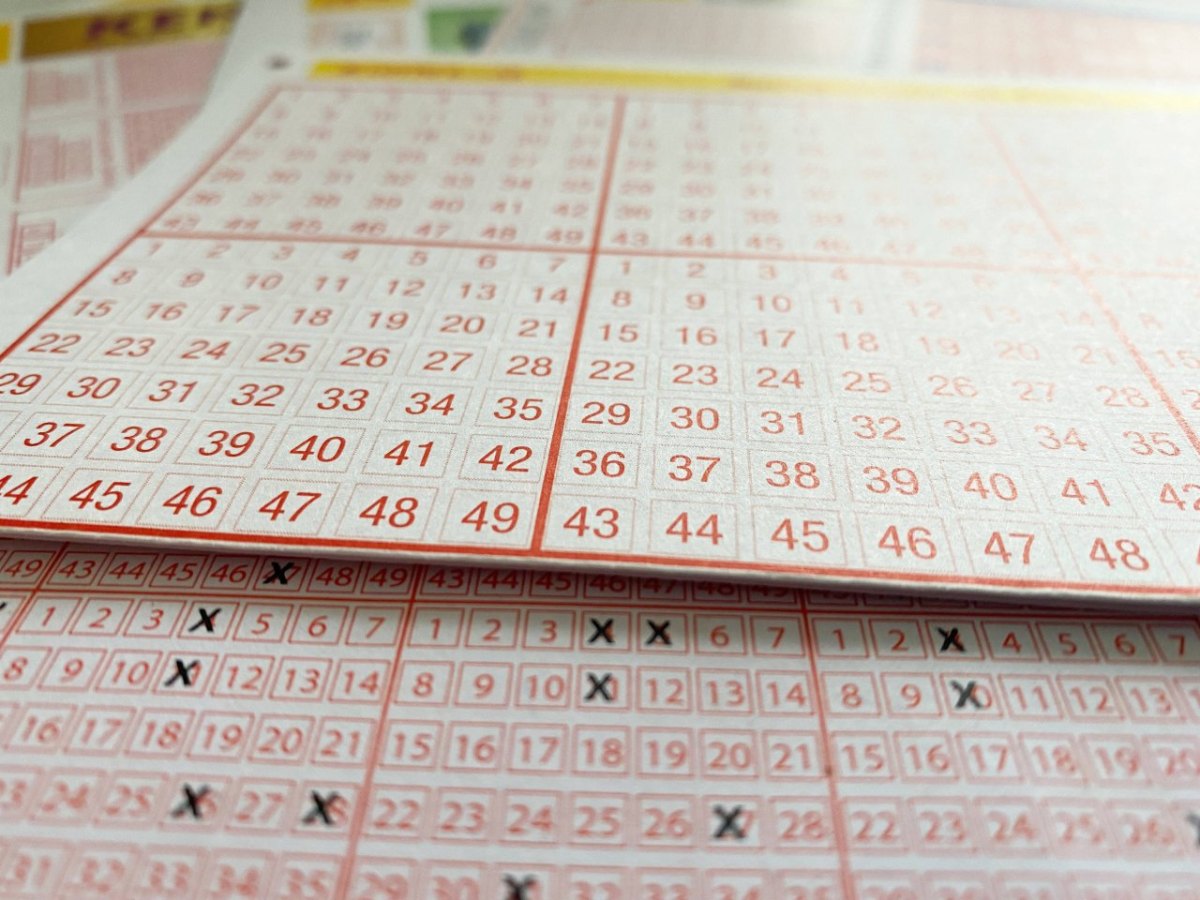 Lotto: Experte spricht Klartext – DAS passiert, wenn du den Jackpot knackst