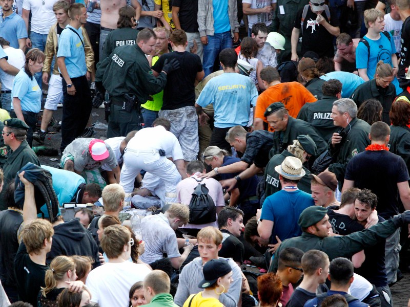Innenminister Ralf Jäger legt dem Landtag am 1. Juni den vorläufigen Abschlussbericht der Essener Polizei zum Einsatz bei der Loveparade vor. Die Staatsanwaltschaft hatte zuvor ihre Bedenken gegen eine Veröffentlichung zurückgezogen.