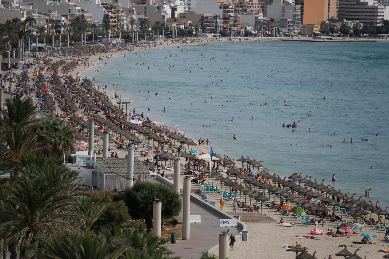 Wer auf einen entspannten Urlauf auf Mallorca hofft, sollte sich lieber warm anziehen: Für das Wochenende wurde Warnstufe Orange ausgerufen. (Symbolbild)