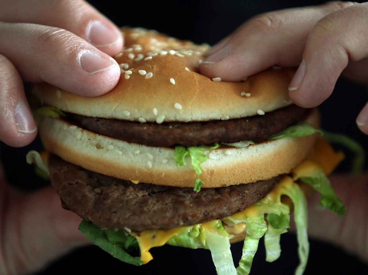 McDonald's bietet zwei neue Burger an. Doch die kommen nicht bei allen Kunden gut an. (Symbolbild)