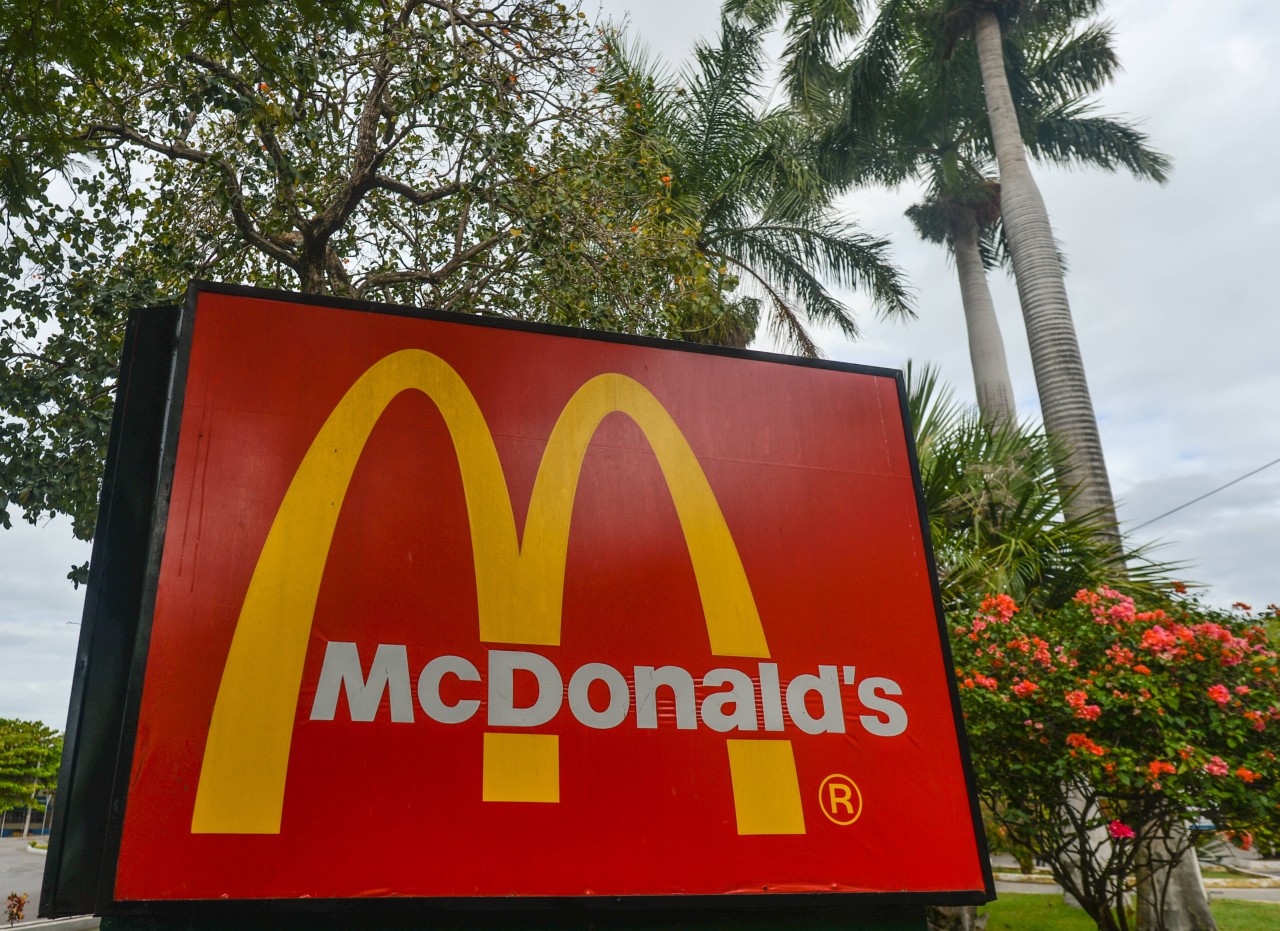 Herbe Kritik an McDonald's zum Thema Umweltschonung. (Symbolfoto)