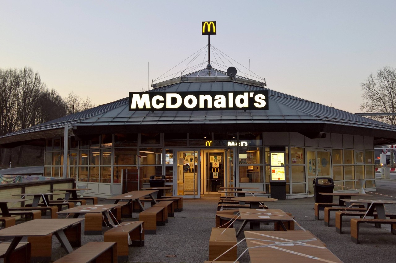 Der Clip einer McDonald's-Angestellten ging viral.