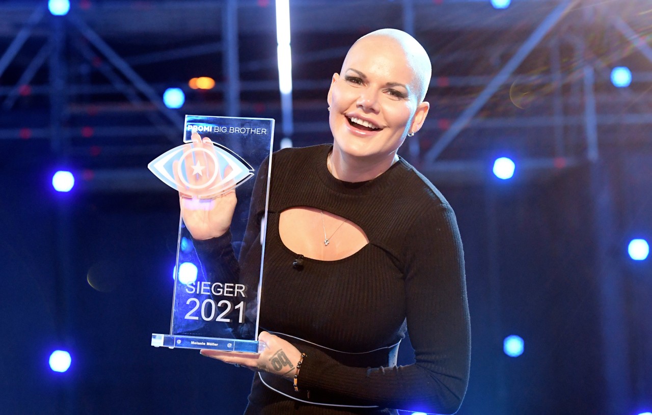 Melanie Müller trägt seit ihrem Sieg bei „Promi Big Brother“ Glatze.