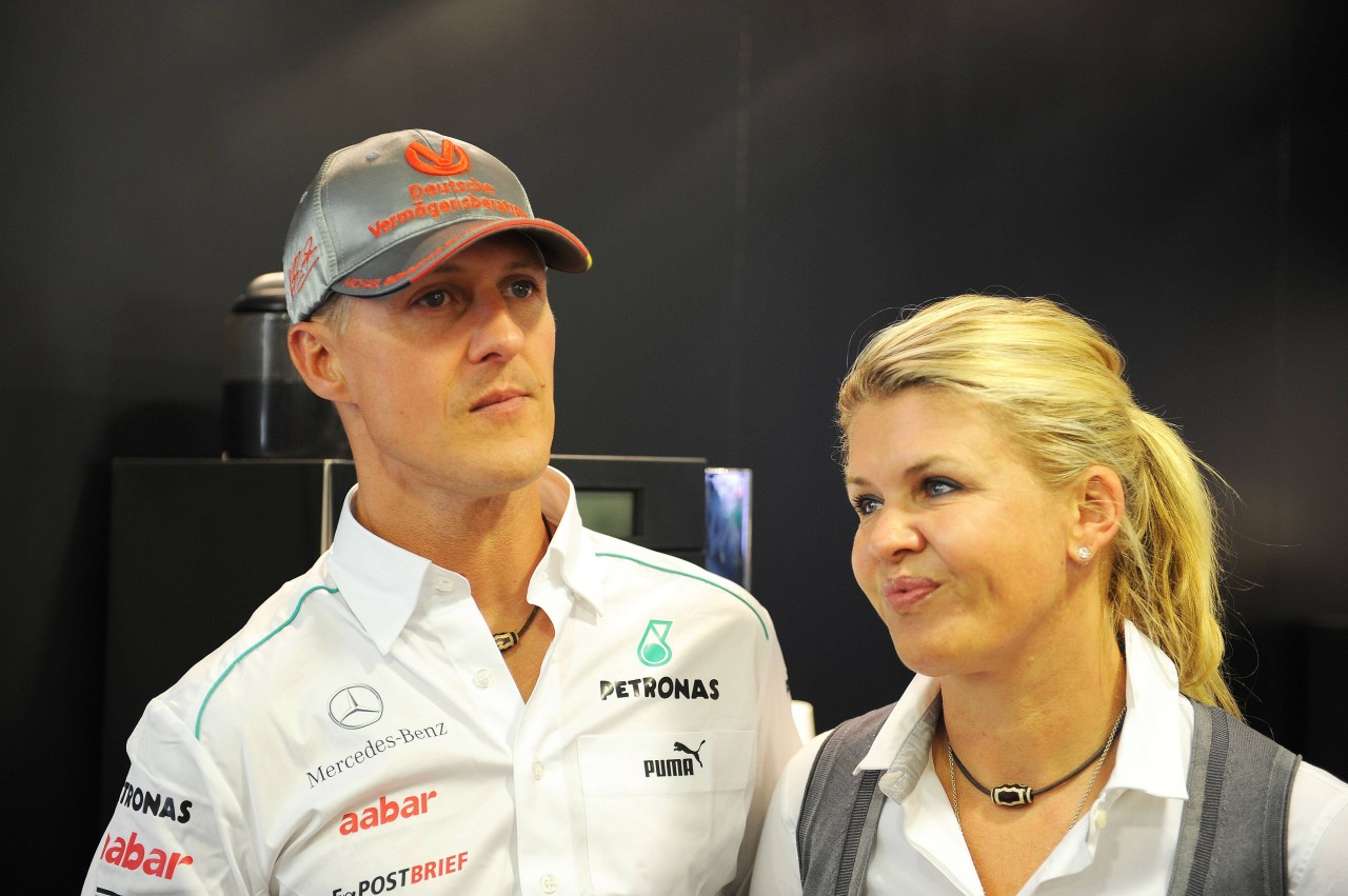 Corinna Schumacher spricht über Ehemann Michael Schumacher.