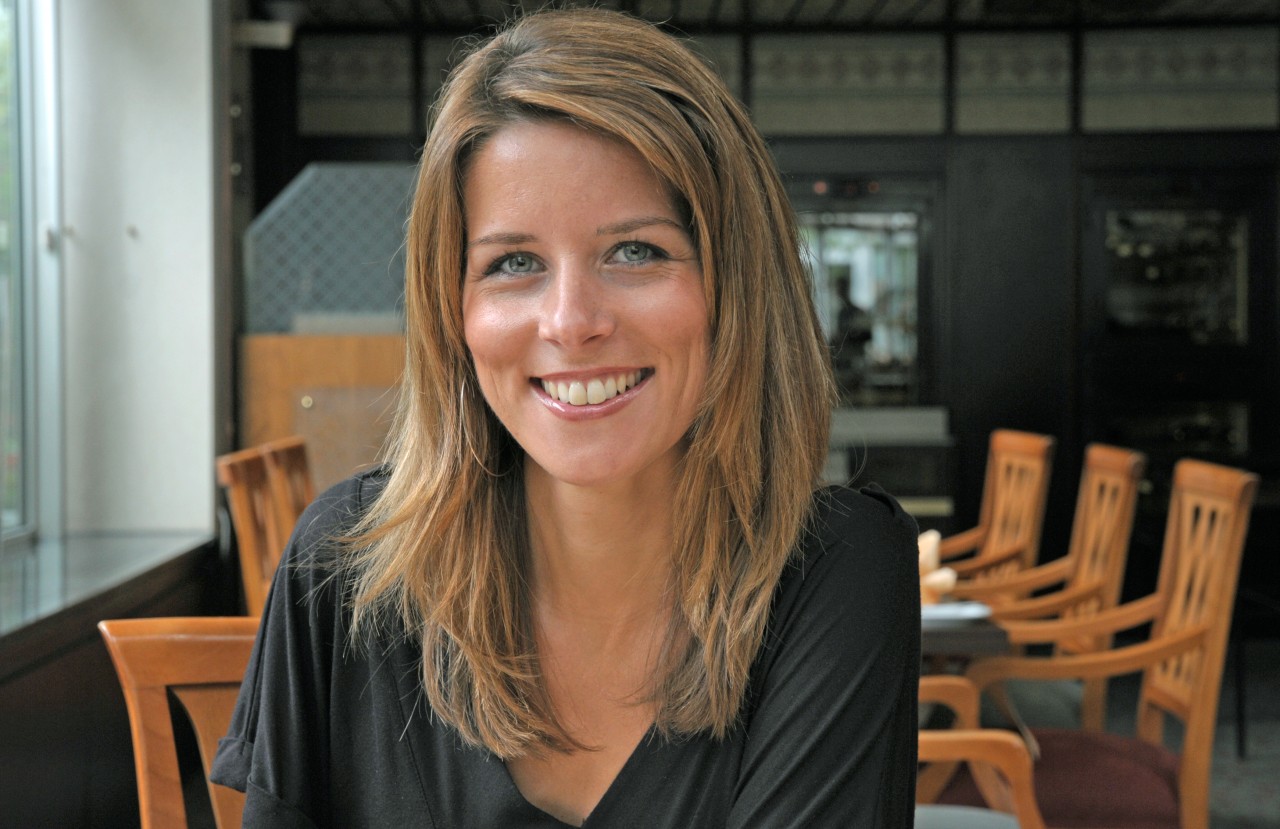 Miriam Lange absolvierte im Jahr 2000 ihr Volontariat beim Sender RTL Hessen. Kurz darauf wurde sie zur „Punkt 6“- sowie „Punkt 9“-Reporterin.