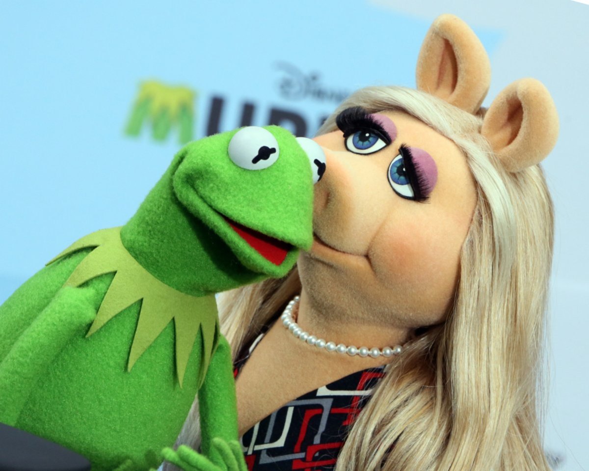 Miss-Piggy-Kermit-Mupptes.jpg