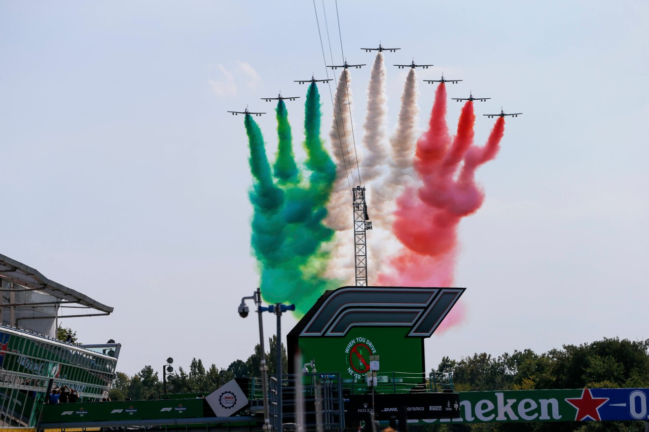 In Monza/Italien gehörte die Flugshow fest zum Programm.