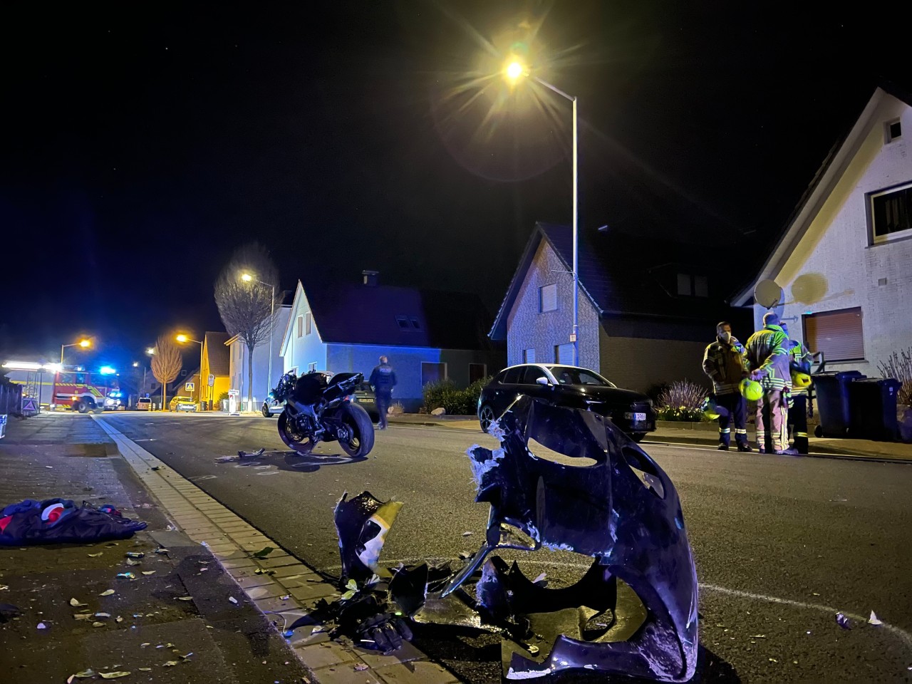 NRW: Eine Mordkommission ermittelt nach einem tödlichen Motorrad-Unfall in Hiddenhausen im Kreis Herford.