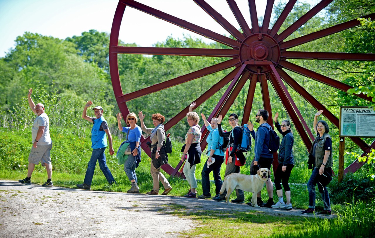 Hoffentlich scheint die Sonne wieder so wie 2015: An Christi Himmelfahrt lädt die NRZ zu ihrem 46. Wandertag rund um den Baldeneysee ein.