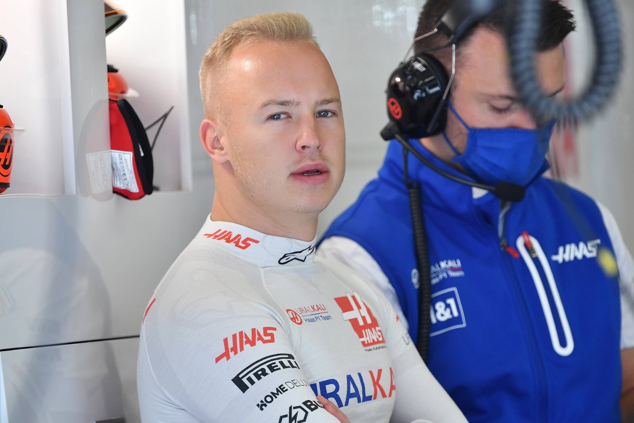 Gerät oft mit seinem Teamkollegen aneinander: Team-Haas Pilot Nikita Mazepin (link)