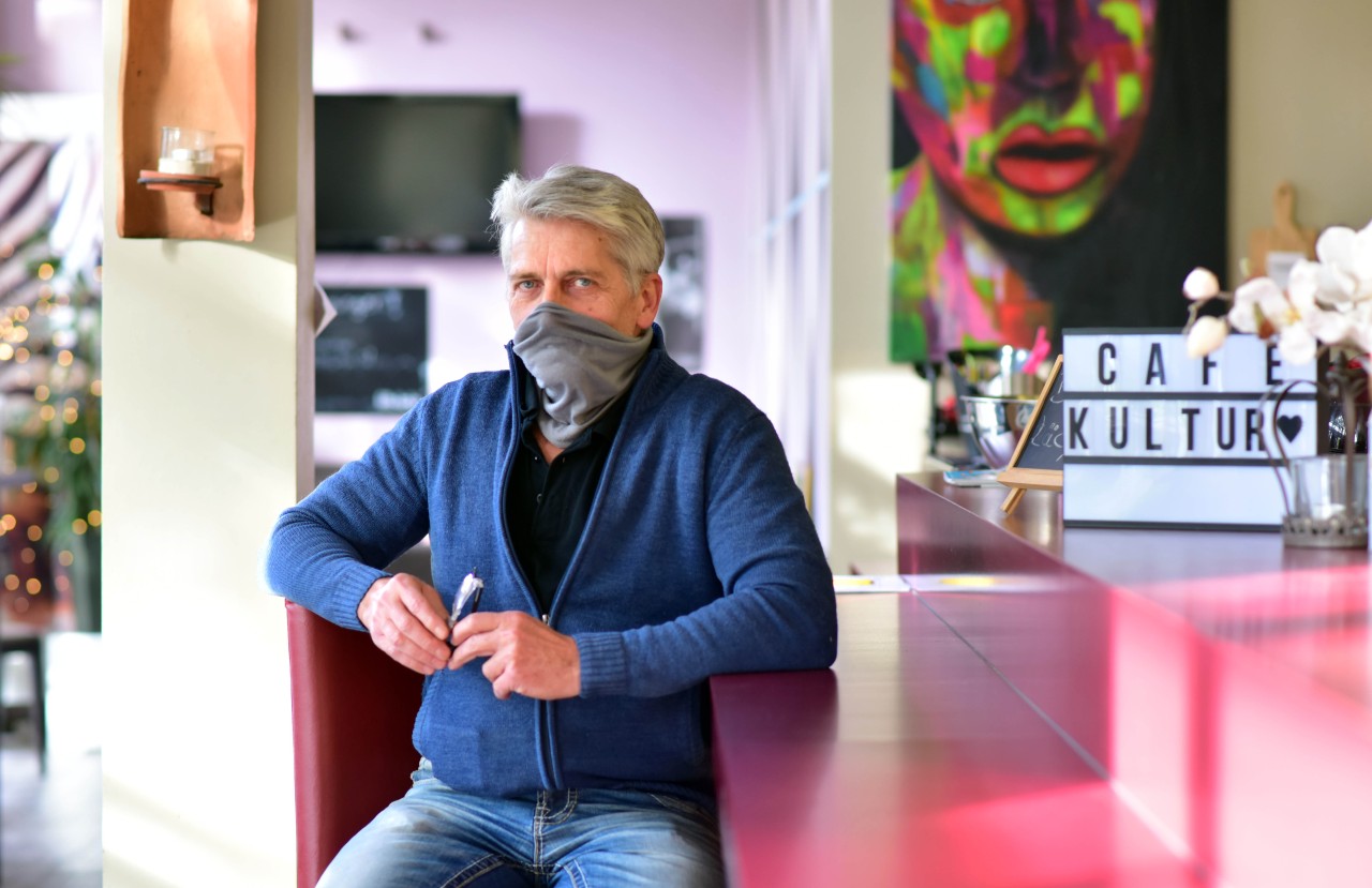 Rolf Timm zieht mit seinem Café Kultur an einen anderen Standort. (Archivbild)