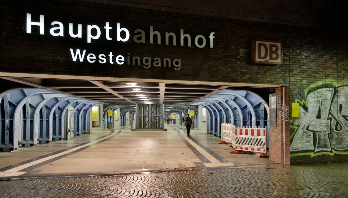 Oberhausen-Hauptbahnhof.jpg