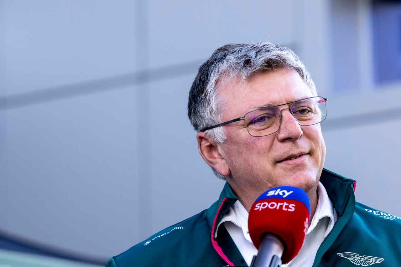 Vettel-Boss Otmar Szafnauer übt leichte Kritik an Mercedes.