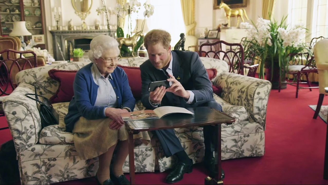 Prinz Harry soll Queen Elizabeth II. höchstpersönlich um ihr Einverständnis gebeten haben. (Archivbild)
