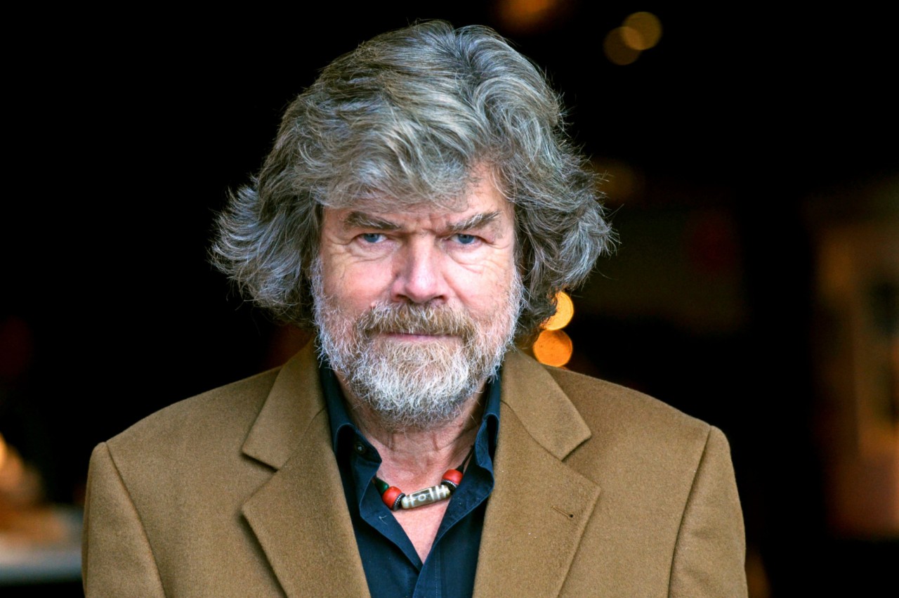 Reinhold Messner übt scharfe Kritik an den Prioritäten der Rettungsmannschaften in Nepal nach dem Erdbeben.