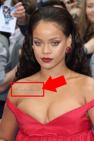 Rihanna und Chris Wackert haben das gleiche Tattoo.