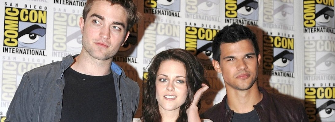 Robert Pattinson, Kristen Stewart, Taylor--656x240.jpg