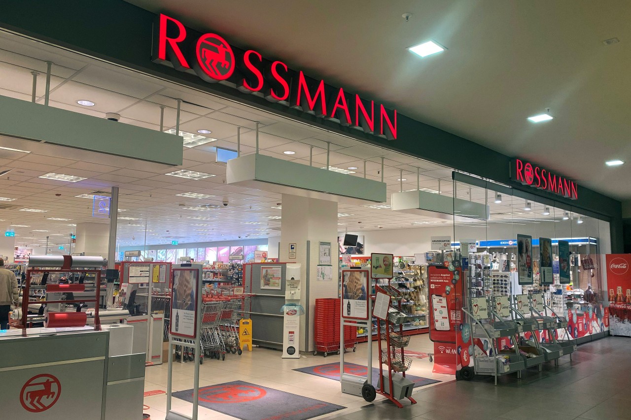 Diesen Einkauf bei Rossmann wird der Kunden wohl nie wieder vergessen. (Archivbild)
