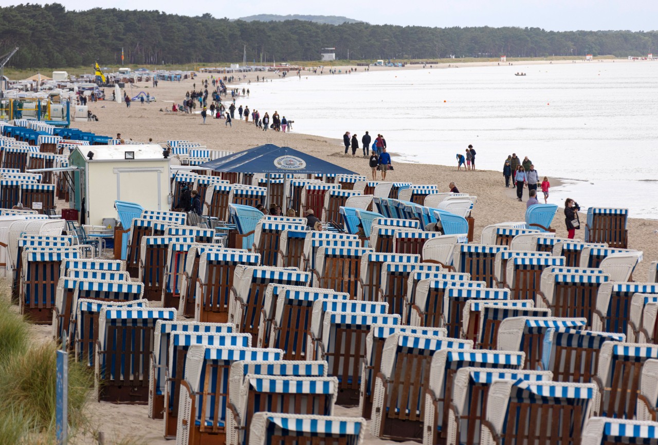Urlaub an der Ostsee: Pro Saison gibt es sechs Millionen Übernachtungen auf Rügen. Doch es sollen noch mehr werden ... (Archivbild) 