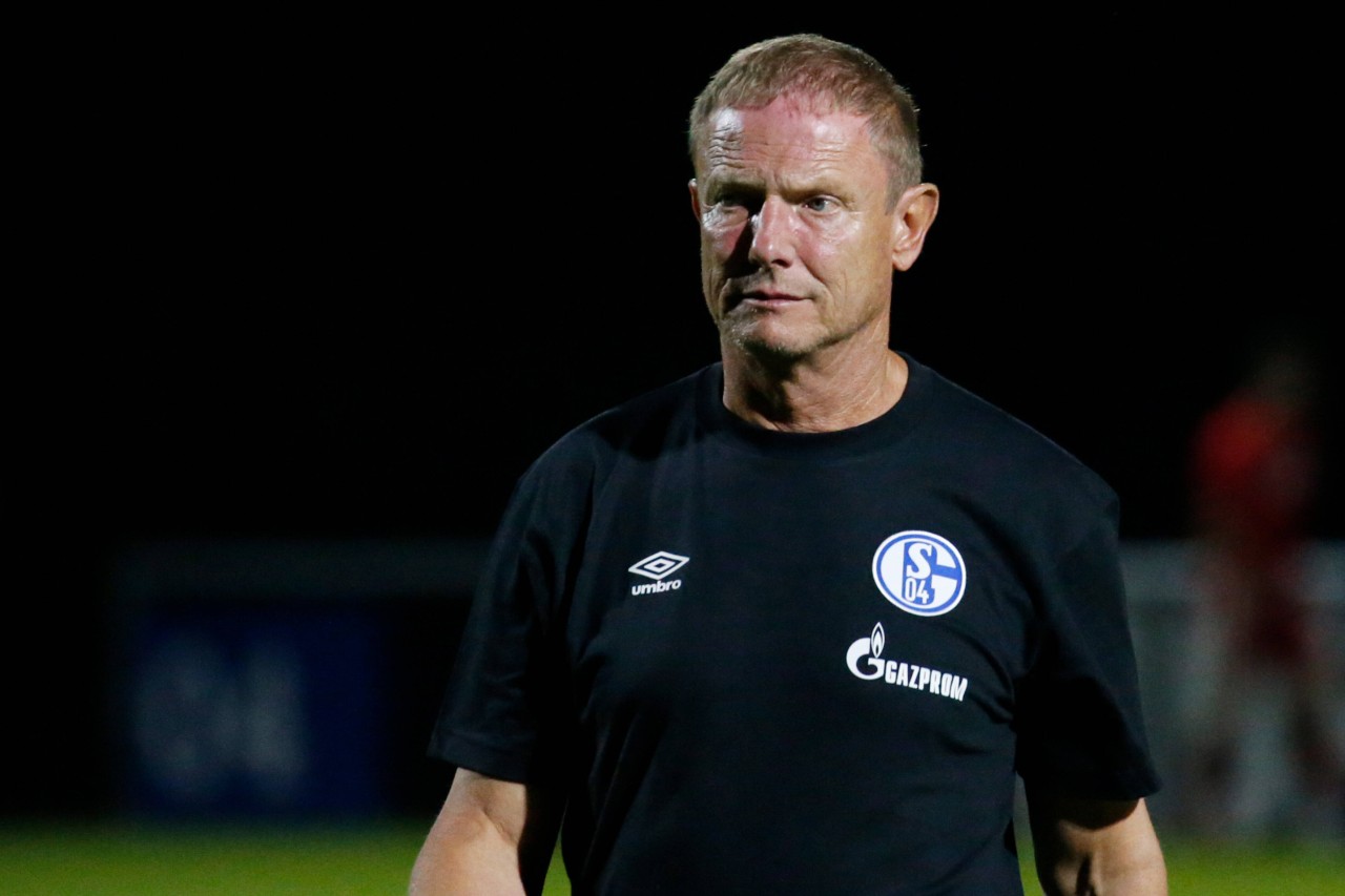 Der FC Schalke 04 und U23-Trainer Torsten Fröhling gehen ab Sommer getrennte Wege. 