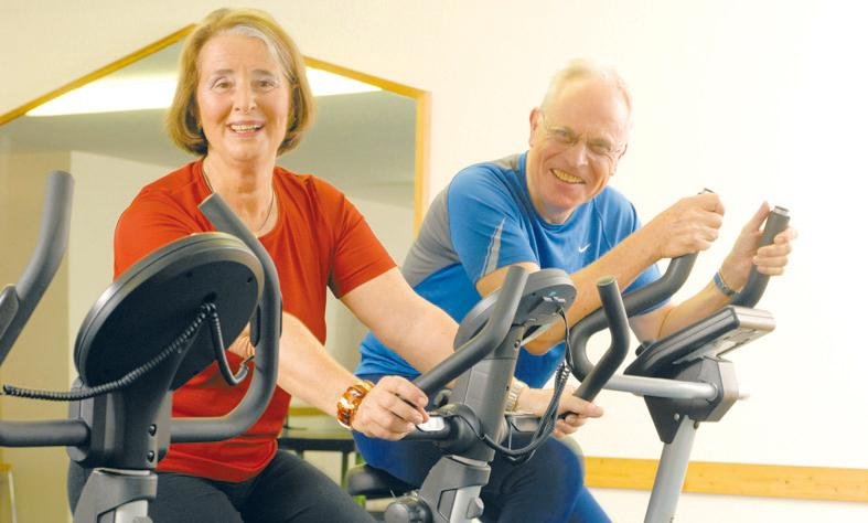 Senioren Sport Ausdauer Muskeln Hometrainer.JPG