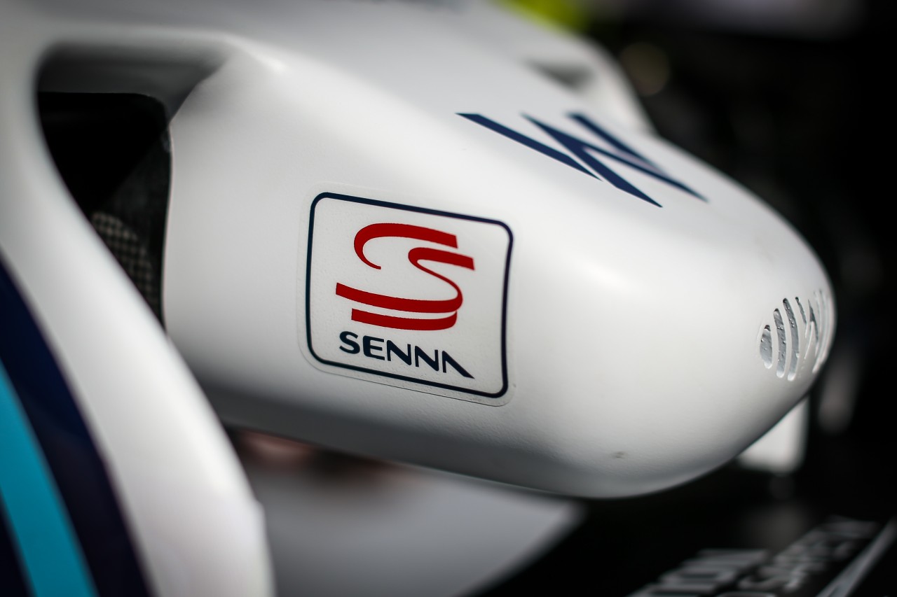 Das Logo Ayrton Sennas war seit 1994 am Williams zu finden.