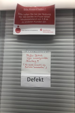 Unglaubliche Begründung für einen defekten Automaten bei der Sparkasse Gelsenkirchen.