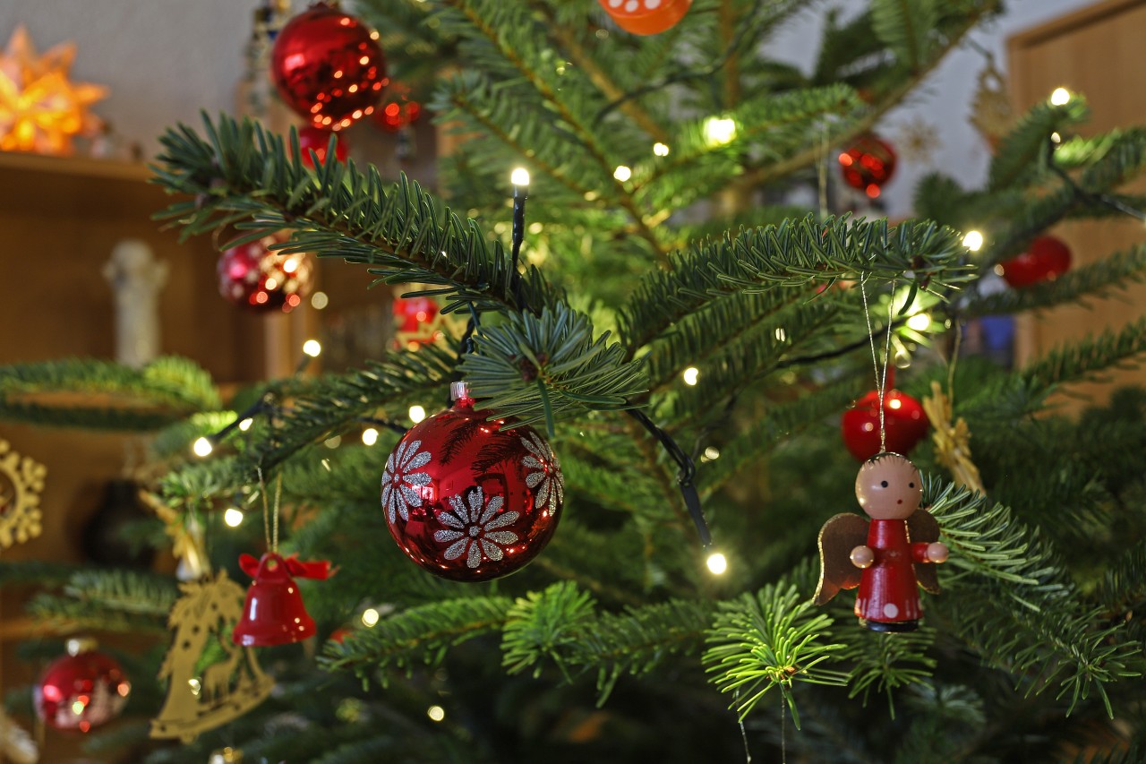 Sparkasse gibt wichtige Tipps: Das machen viele vor Weihnachten falsch (Symbolbild). 