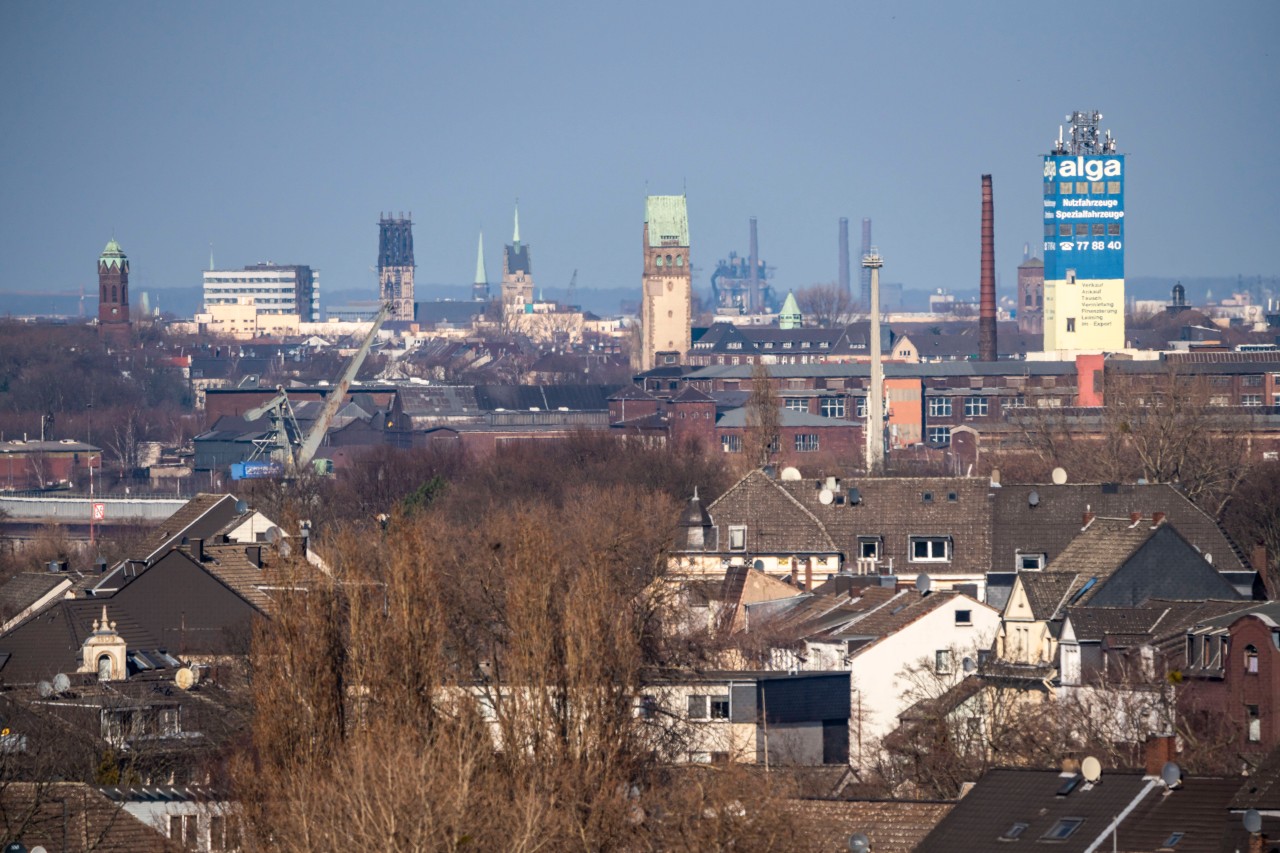 Größte Städte in NRW: Duisburg ist im Mittelfeld platziert. (Symbolbild) Größte Städte in NRW: Duisburg ist im Mittelfeld platziert. (Symbolbild)