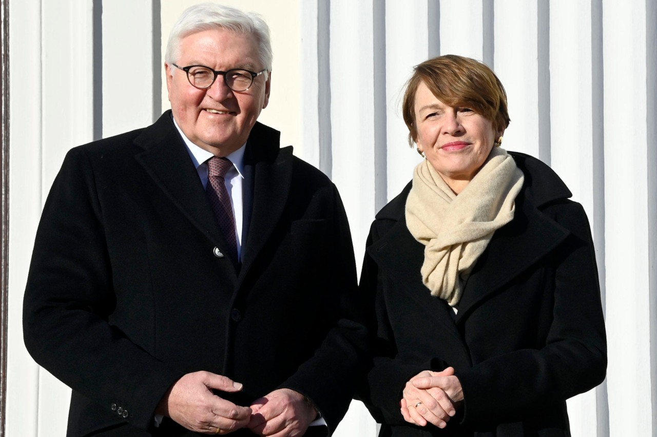 Elke Büdenbender neben ihrem Ehefrau Frank-Walter Steinmeier. 