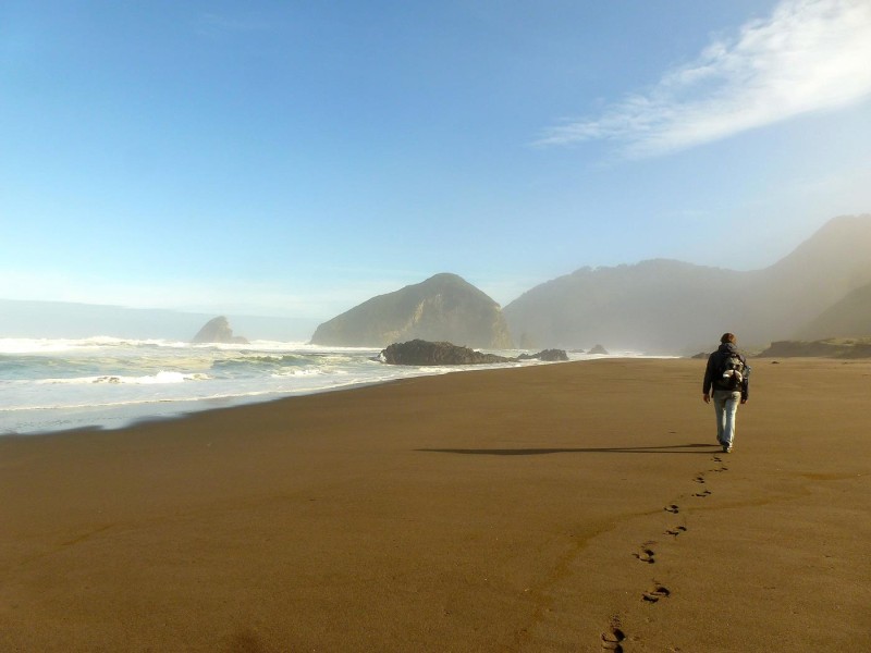Schier endlose Weite: Strand Chepu auf der Insel Chileo in Chile.
