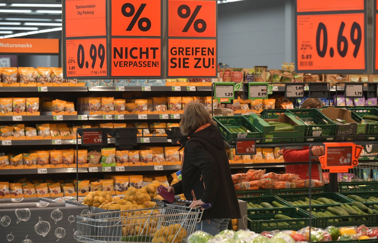 In den Supermärkten wird es einfacher, Schnäppchen und Rabatte zu ergattern. (Symbolbild)