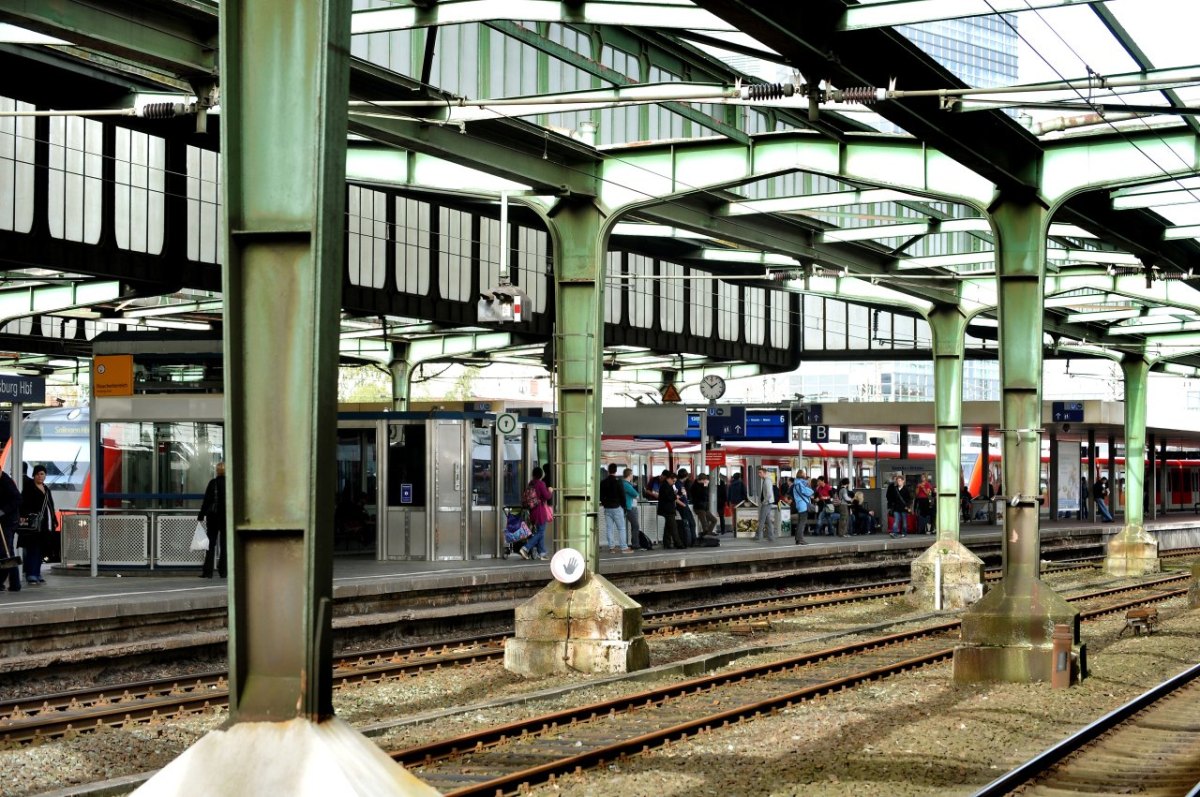 TT-Bahnhof-DU-Dach.jpg