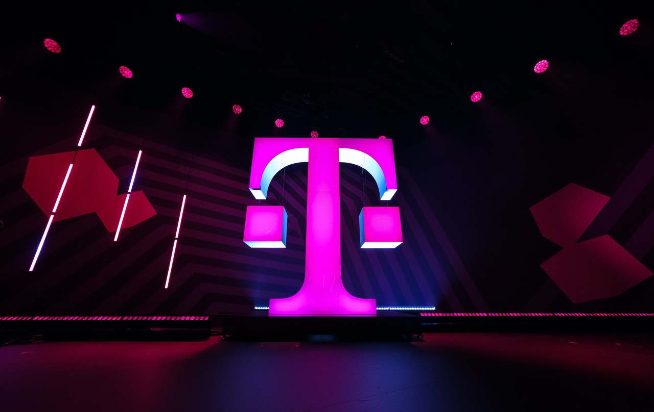 Die Telekom präsentiert ihr neues Logo.