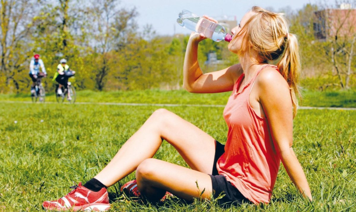Trinken Sport Wasser.JPG