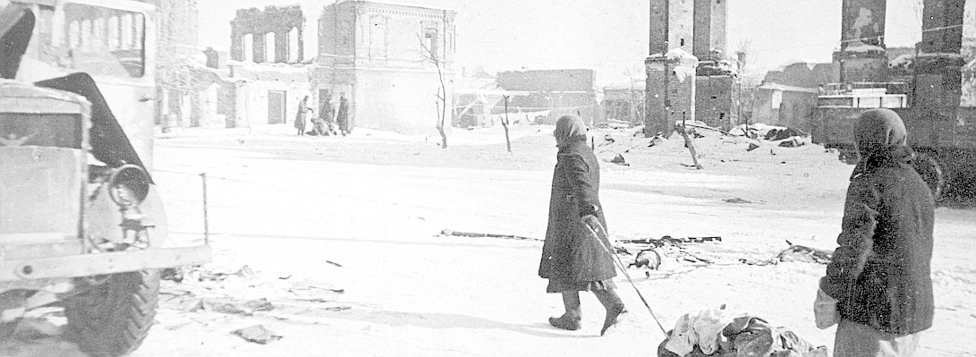 Überlebende in Stalingrad-251--656x240.jpg
