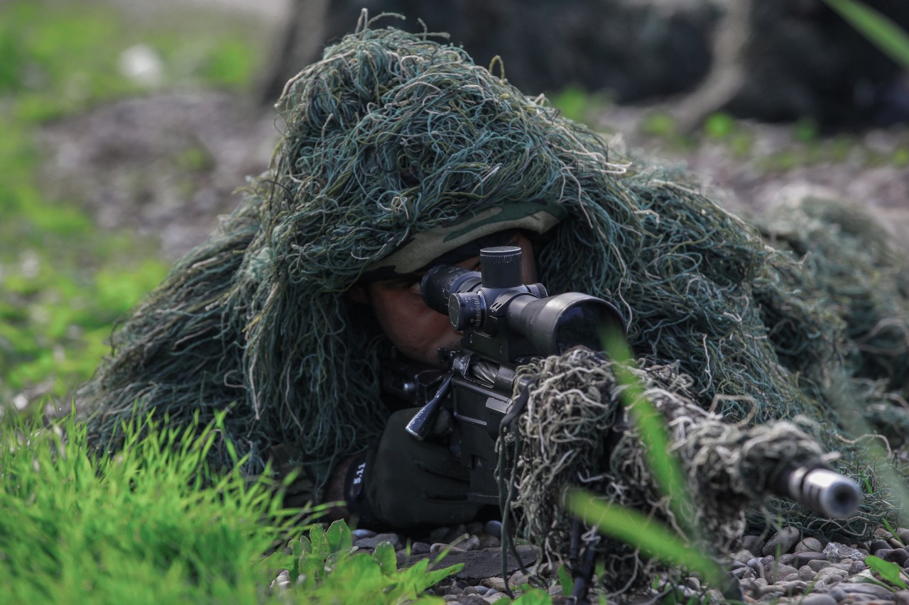 Ukraine-Krieg: Ein berühmter Scharfschütze ist mittlerweile zurück in seiner Heimat Kanada – und berichtet Niederschmetterndes. (Symbolfoto)