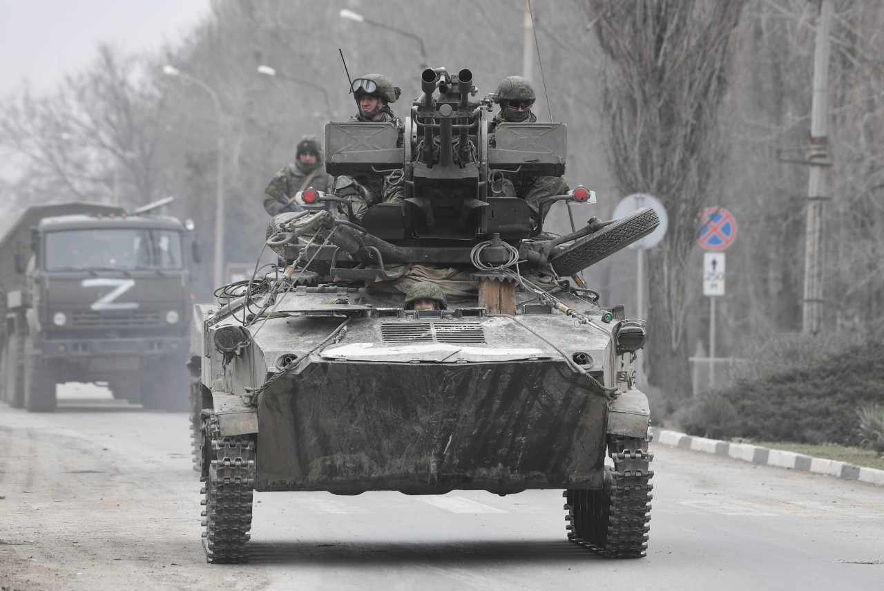 Ukraine-Krieg: Ein Video zeigt eine unfassbare Szene zwischen einem ukrainischen Autofahrer und einem russischen Trupp. (Symbolbild)