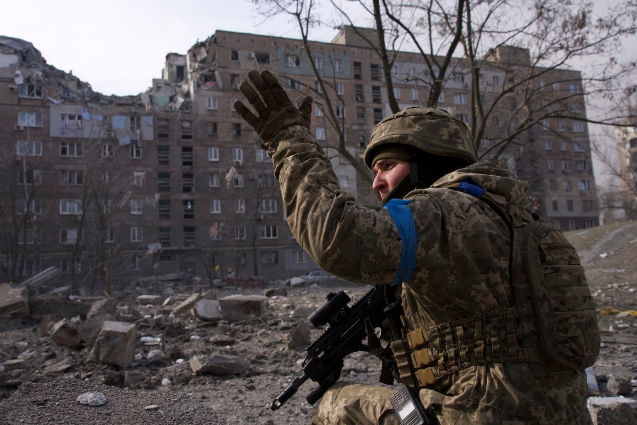 Ukraine-Krieg: Hunderte sollen in Theater ausgeharrt haben, dann fielen Bomben – „entsetzliches Kriegsverbrechen“ (Symbolbild). 