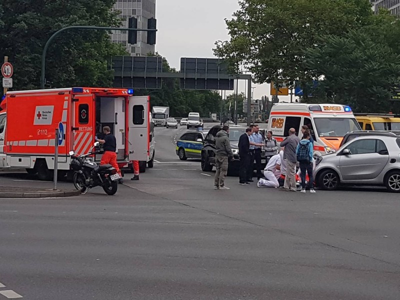 Unfall auf der Kreuzung Bismarckplatz