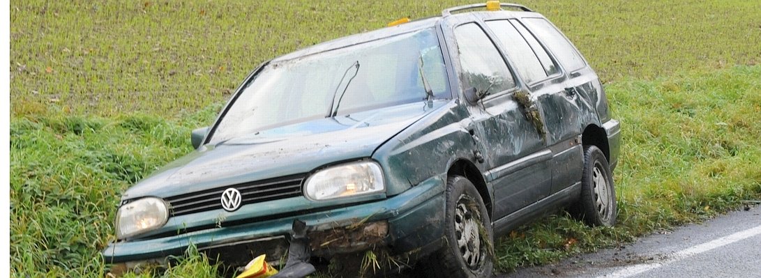 Unfall am Benkamp in Langenholthausen--656x240.jpg