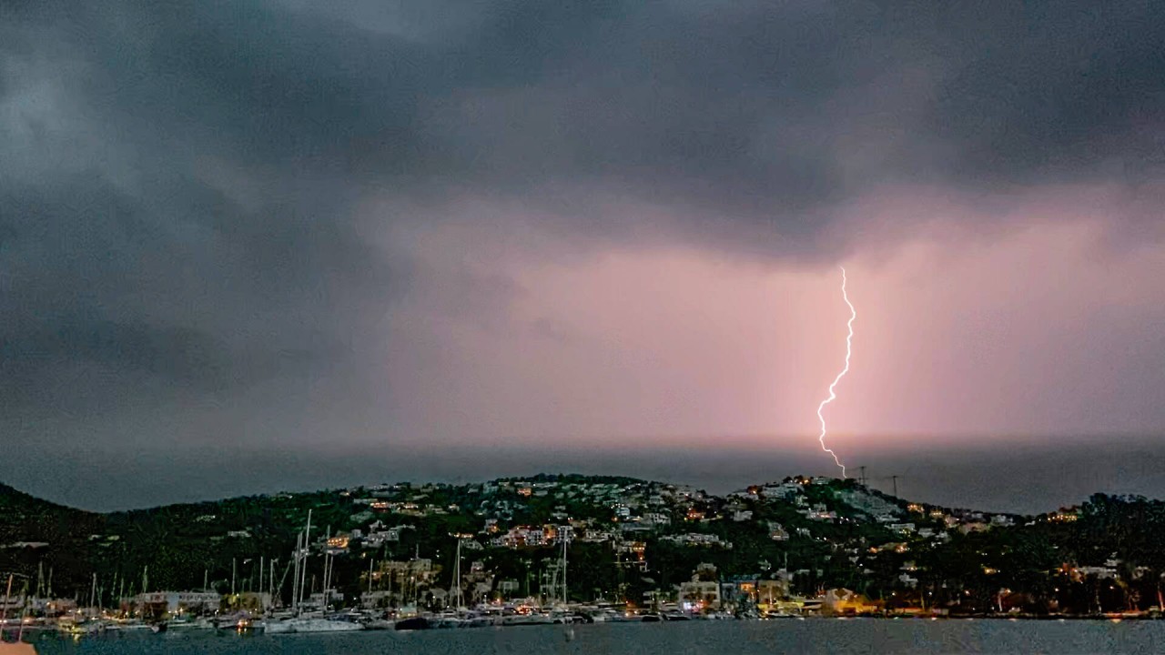 Der Urlaub auf Mallorca wird aktuell getrübt vom schlechten Wetter (Symbolfoto).